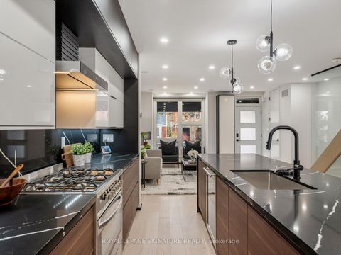 Photo 11 at 186 Oak Park Avenue, Lumsden, Toronto