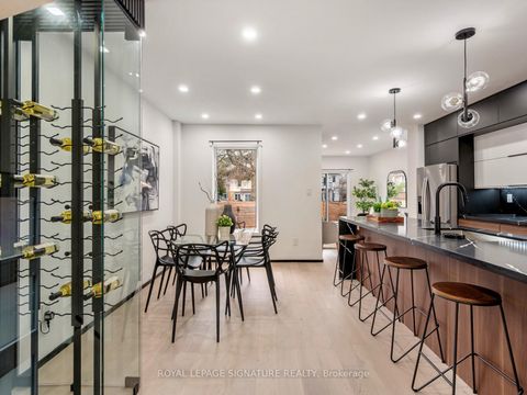 Photo 13 at 186 Oak Park Avenue, Lumsden, Toronto