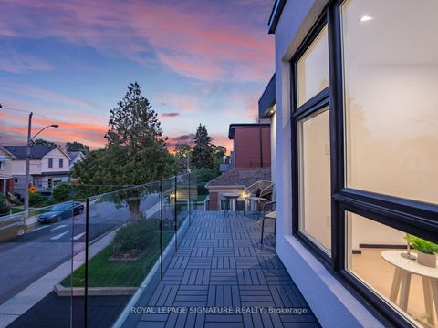 Photo 30 at 186 Oak Park Avenue, Lumsden, Toronto