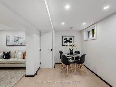 Photo 35 at 186 Oak Park Avenue, Lumsden, Toronto