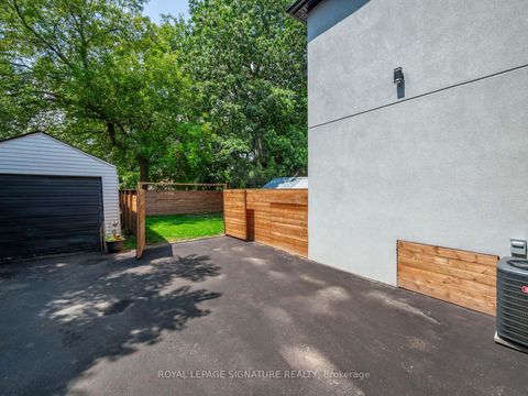 Photo 49 at 186 Oak Park Avenue, Lumsden, Toronto