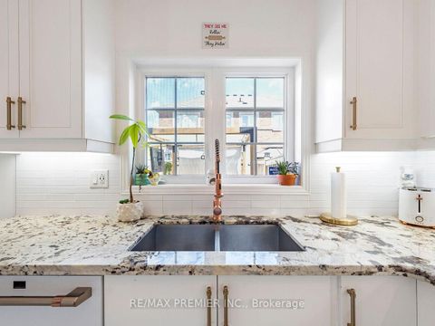 Photo 17 at 67 Gentile Circle, Elder Mills, Vaughan