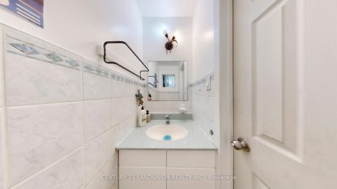 Photo 12 at 132 Silver Springs Boulevard, L'Amoreaux, Toronto
