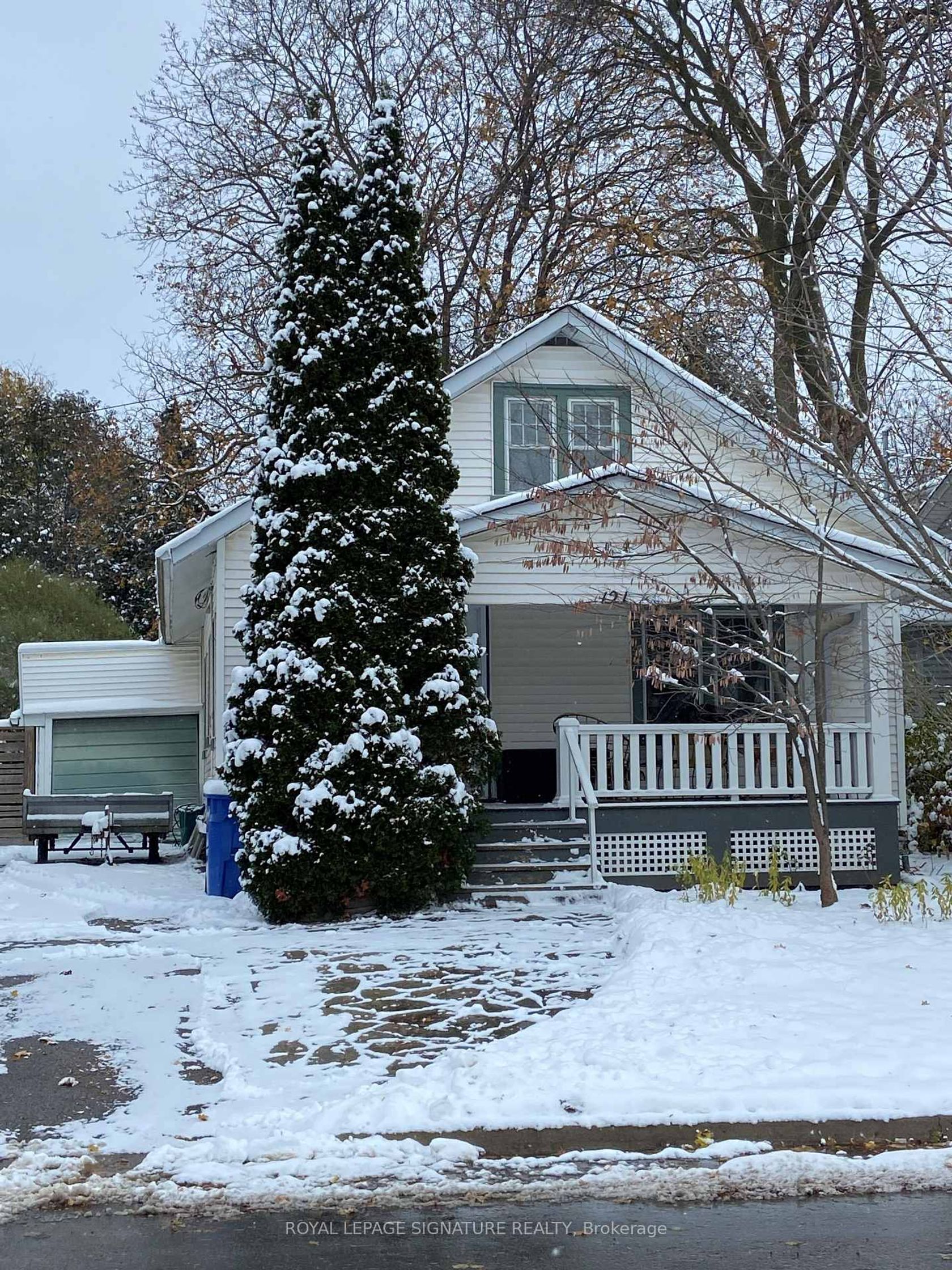 121 Wells Street, Aurora Village, Aurora 