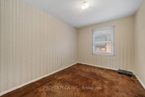 Photo 14 at 35 Farrell Avenue, Willowdale West, Toronto