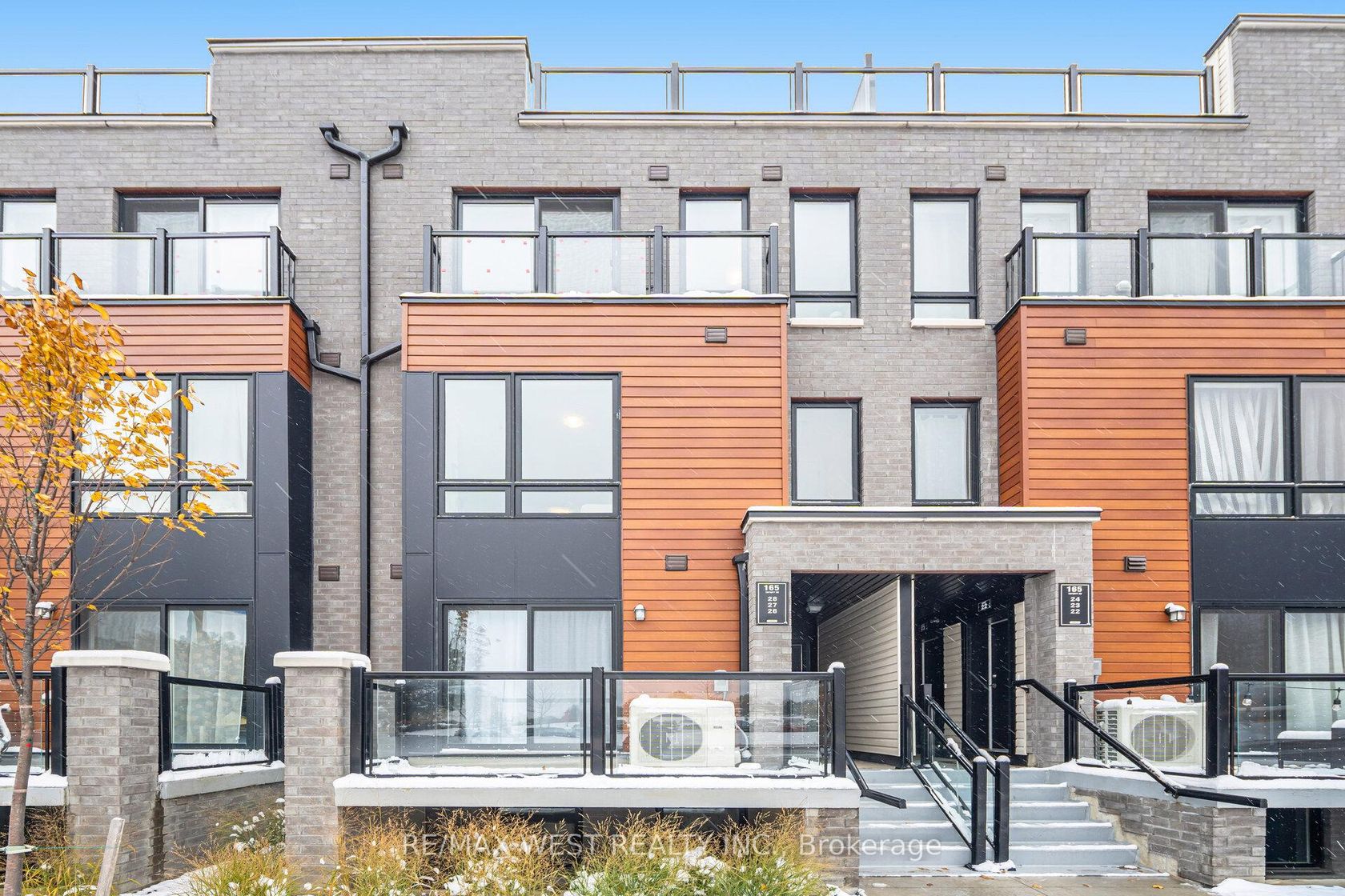 27 - 165 Tapscott Road N, Malvern, Toronto 