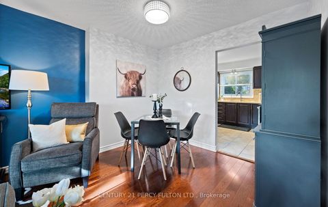 Photo 4 at 111 - 57 Golden Appleway, Donalda, Toronto