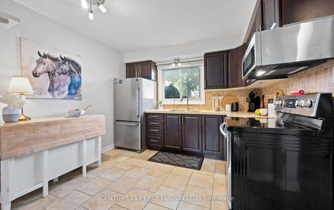 Photo 8 at 111 - 57 Golden Appleway, Donalda, Toronto