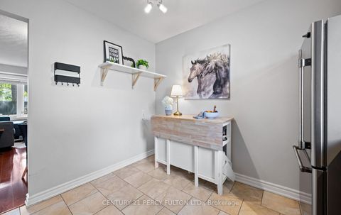 Photo 11 at 111 - 57 Golden Appleway, Donalda, Toronto