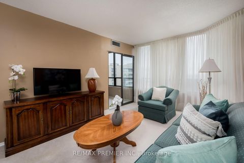 Photo 10 at 1614 - 7440 Bathurst Street, Brownridge, Vaughan