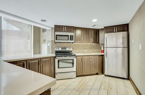 Photo 39 at 1614 - 7440 Bathurst Street, Brownridge, Vaughan