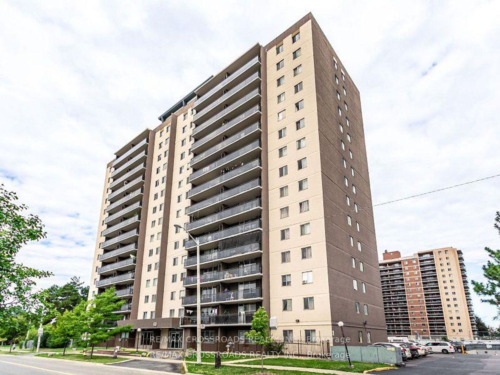 206 - 60 Stevenson Road, Jamestown, Toronto 