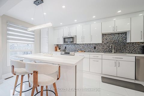 Photo 16 at 60 Steepleview Crescent, North Richvale, Richmond Hill