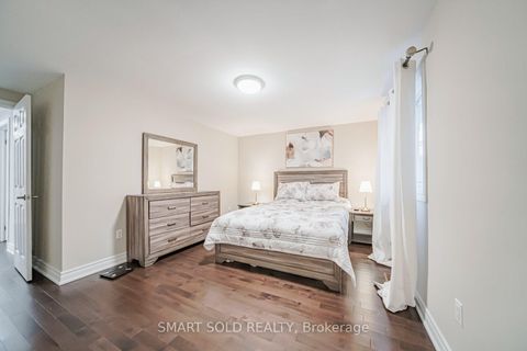 Photo 27 at 60 Steepleview Crescent, North Richvale, Richmond Hill