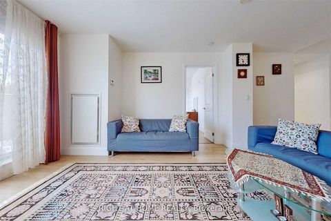 Photo 4 at 301 - 222 Finch Avenue W, Willowdale West, Toronto