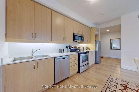 Photo 8 at 301 - 222 Finch Avenue W, Willowdale West, Toronto