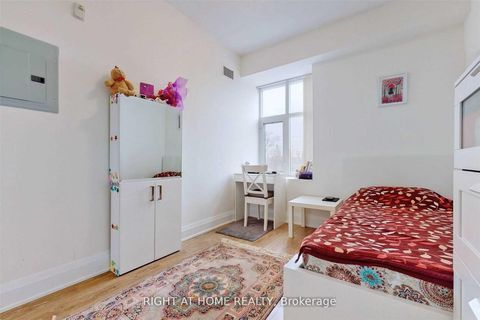 Photo 16 at 301 - 222 Finch Avenue W, Willowdale West, Toronto