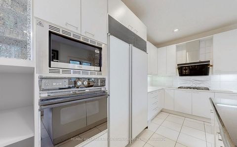 Photo 7 at 11 Vernham Avenue, Windfields, Toronto