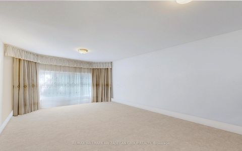 Photo 20 at 11 Vernham Avenue, Windfields, Toronto