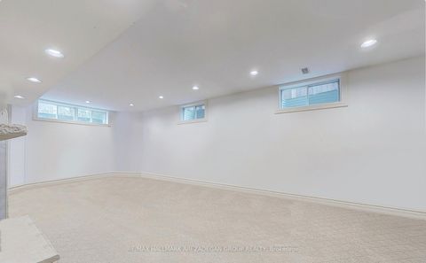 Photo 24 at 11 Vernham Avenue, Windfields, Toronto