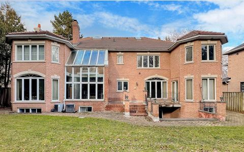 Photo 33 at 11 Vernham Avenue, Windfields, Toronto