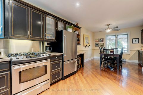 Photo 12 at 132 Sparling Court, SW Southwest, Oakville