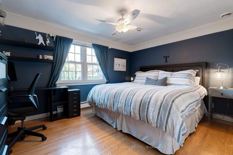 Photo 26 at 132 Sparling Court, SW Southwest, Oakville