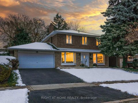 Photo 0 at 19 shaughnessy Boulevard, Henry Farm, Toronto