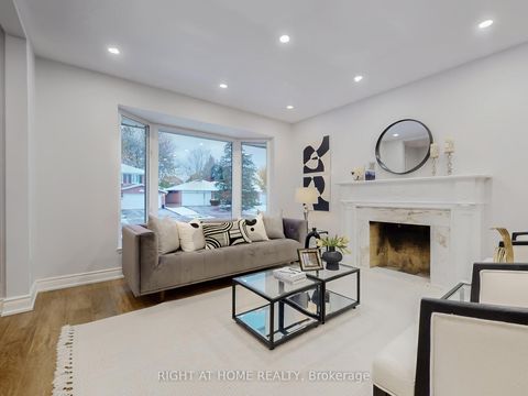 Photo 3 at 19 shaughnessy Boulevard, Henry Farm, Toronto