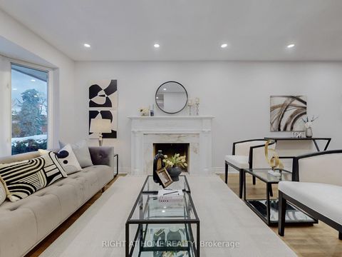 Photo 4 at 19 shaughnessy Boulevard, Henry Farm, Toronto