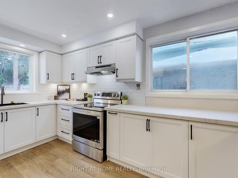 Photo 13 at 19 shaughnessy Boulevard, Henry Farm, Toronto