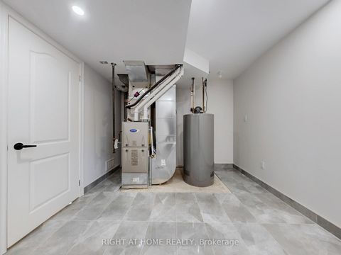 Photo 37 at 19 shaughnessy Boulevard, Henry Farm, Toronto