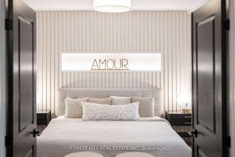 Photo 19 at 129 - 1 Benvenuto Place, Casa Loma, Toronto