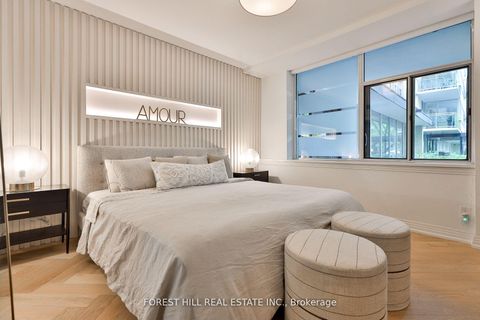 Photo 21 at 129 - 1 Benvenuto Place, Casa Loma, Toronto