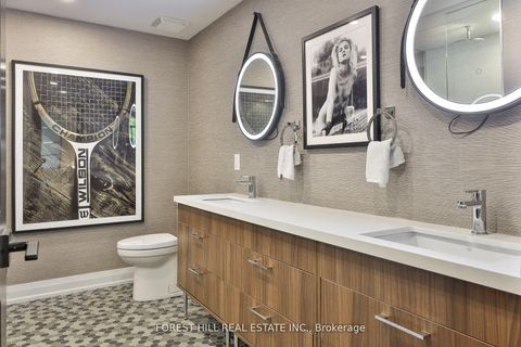 Photo 25 at 129 - 1 Benvenuto Place, Casa Loma, Toronto