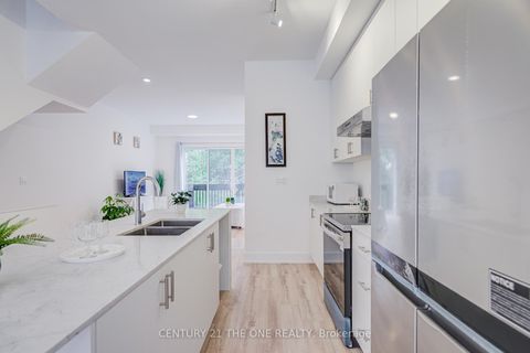 Photo 16 at 27 Chestnut Court, Rural Aurora, Aurora