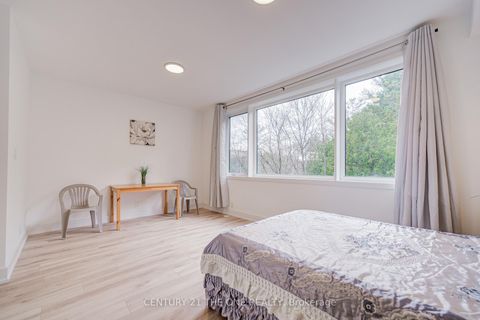 Photo 25 at 27 Chestnut Court, Rural Aurora, Aurora