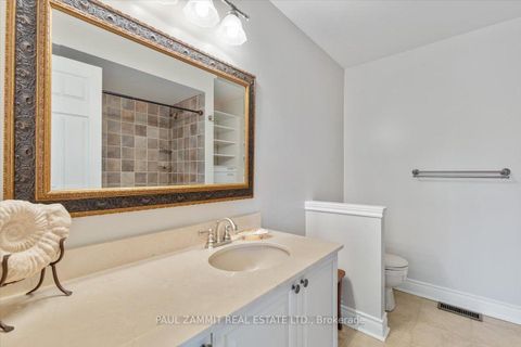 Photo 13 at 23 - 8038 Yonge Street, Uplands, Vaughan