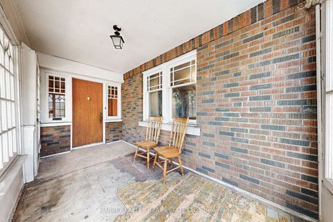 Photo 5 at 99 Glenrose Avenue, Moore Park, Toronto