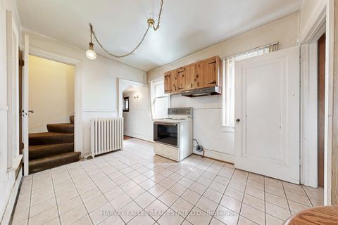 Photo 9 at 99 Glenrose Avenue, Moore Park, Toronto