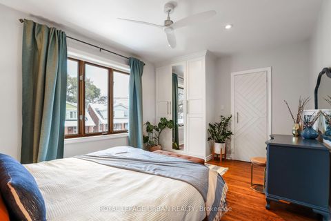 Photo 18 at 447 Milverton Boulevard, Danforth, Toronto