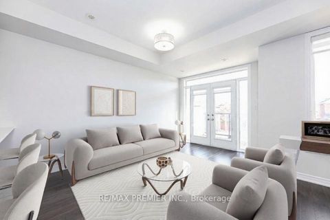 Photo 15 at 10 - 105 Kayla Crescent, Maple, Vaughan