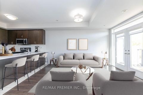 Photo 19 at 10 - 105 Kayla Crescent, Maple, Vaughan