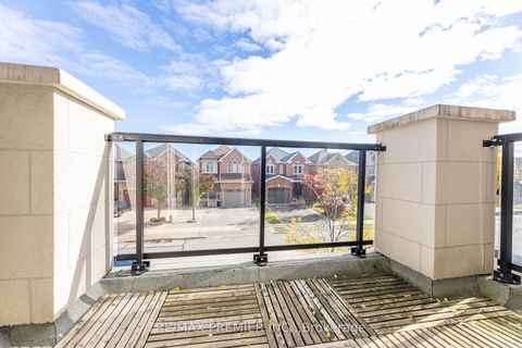 Photo 20 at 10 - 105 Kayla Crescent, Maple, Vaughan