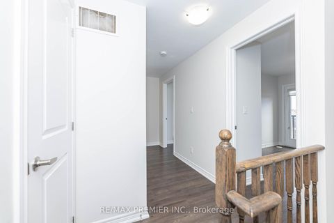 Photo 24 at 10 - 105 Kayla Crescent, Maple, Vaughan