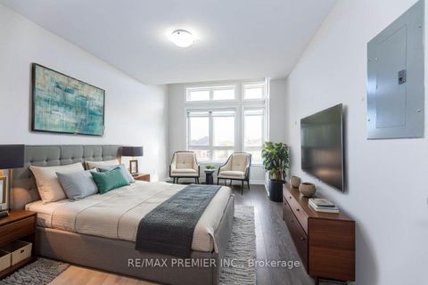 Photo 27 at 10 - 105 Kayla Crescent, Maple, Vaughan