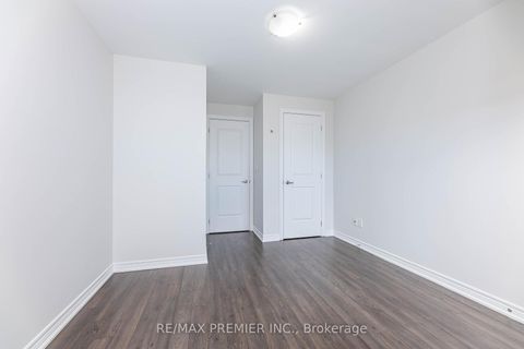 Photo 35 at 10 - 105 Kayla Crescent, Maple, Vaughan