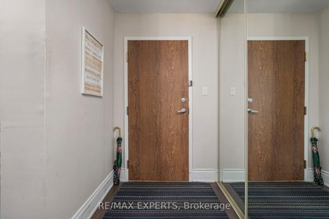 Photo 7 at 1103 - 40 Richview Road, Humber Heights, Toronto