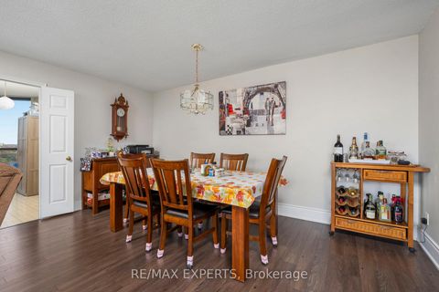 Photo 9 at 1103 - 40 Richview Road, Humber Heights, Toronto