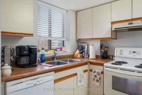 Photo 16 at 1103 - 40 Richview Road, Humber Heights, Toronto